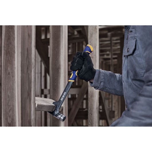 IRWIN® 24oz Demolition Steel Framing Hammer Gripping 2x4s Demolition Application