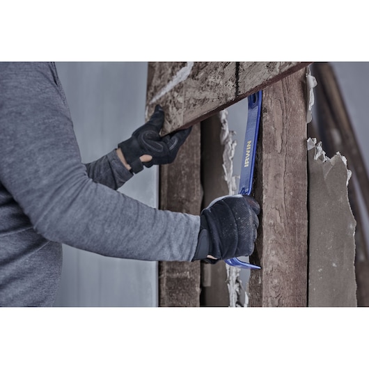 IRWIN® 15 in. 2-in-1 Spring Steel Flat Bar Demolition Application