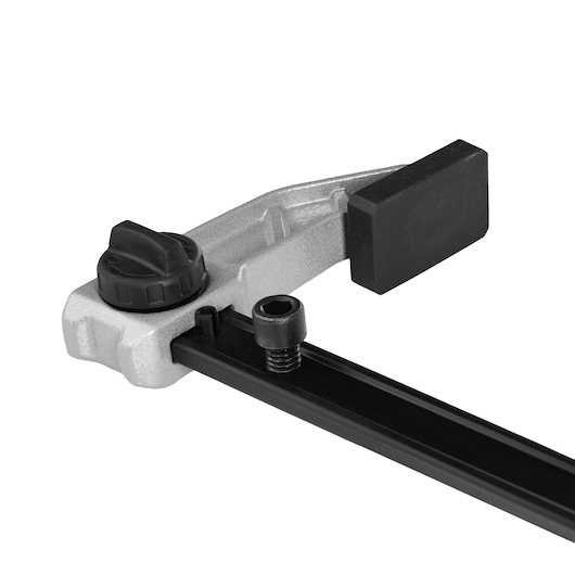 IRWIN® Medium-Duty Hybrid Clamp Feature