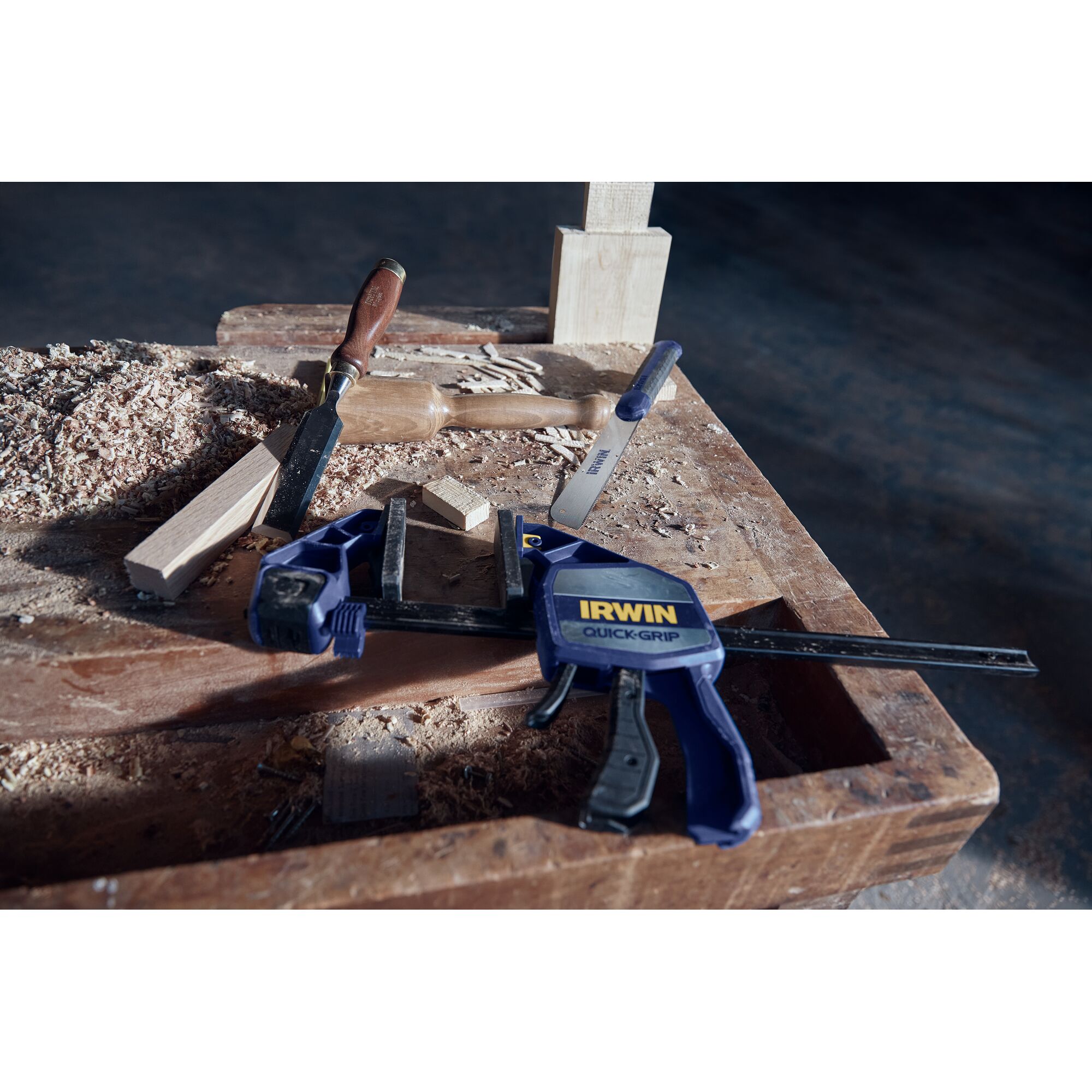 QUICK-GRIP® Heavy-Duty One-Handed Bar Clamps | IRWIN